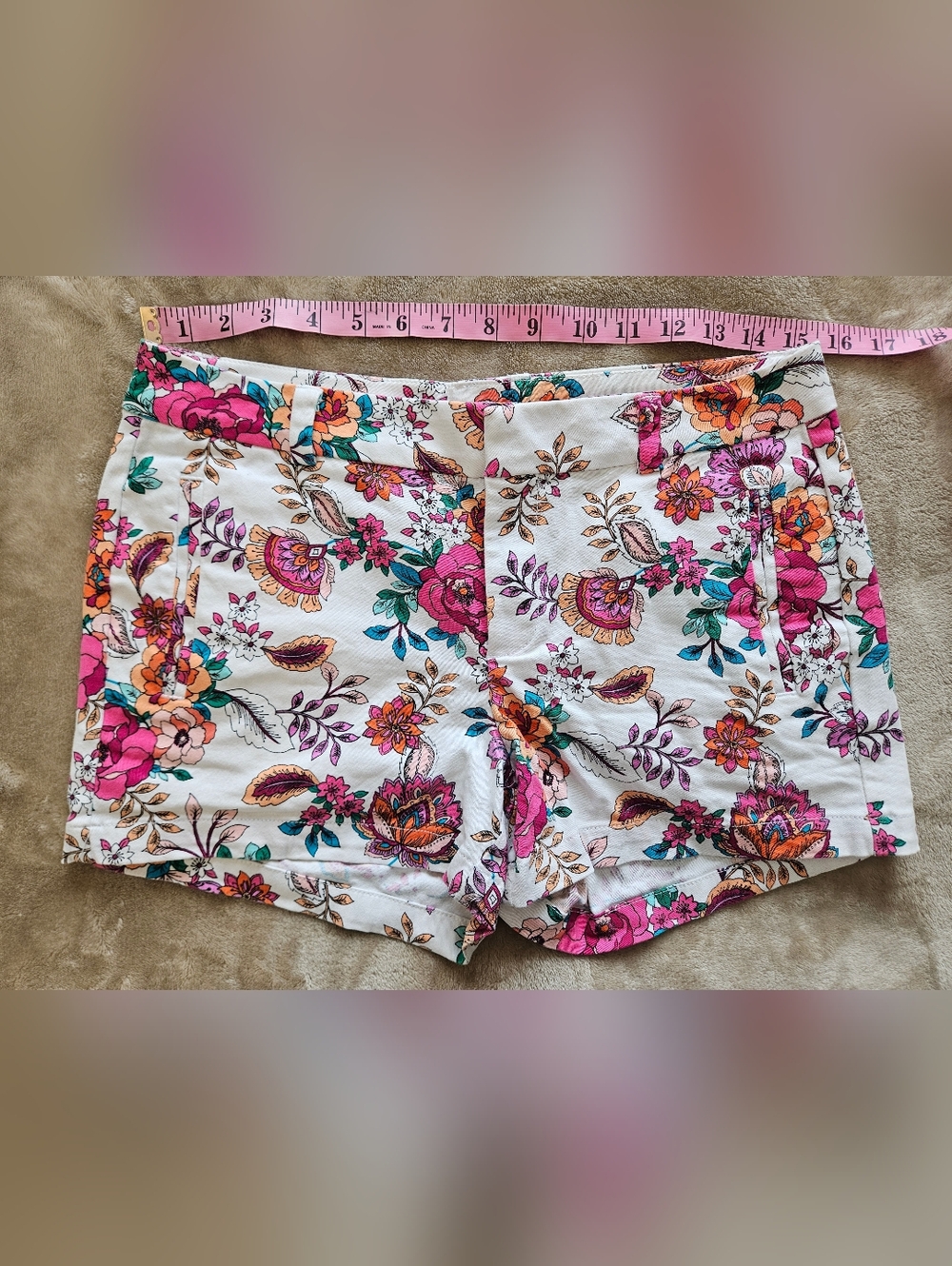 a.n.a. Dress Shorts Size 6